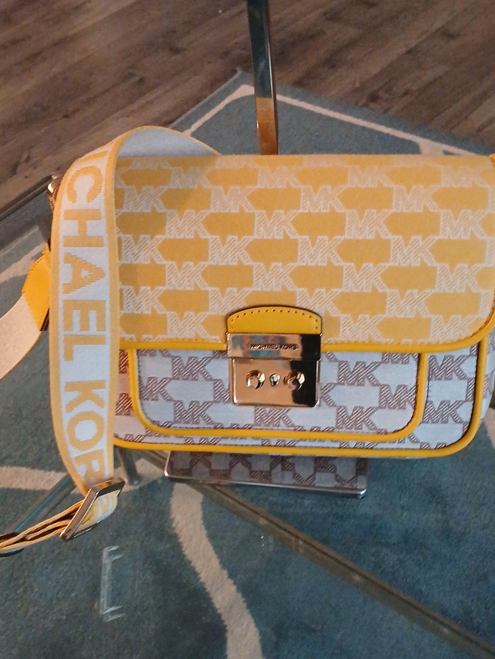 Michael Kors Yellow and White MK Logo Crossbody Bag - Picture 2 of 7